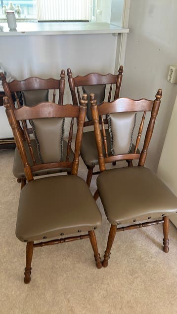 4 stoelen