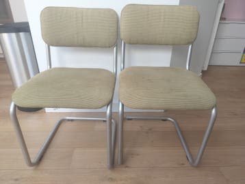 Set van 2 eetkamerstoelen - groene stof en metalen poten