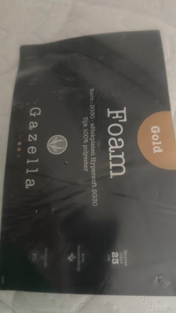 Nieuw foammatras dikte 23 cm. Breed 100 cm lang 200 cm