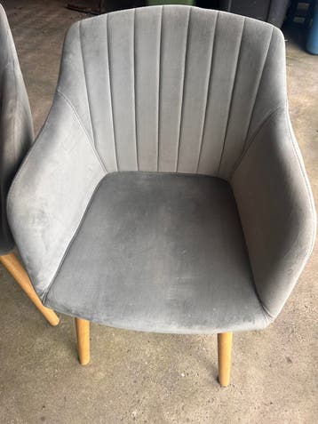 Eetlamer stoelen gratis
