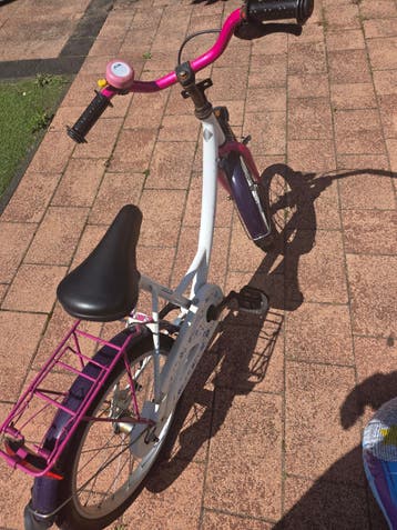 Kinderfiets 16-20 inch, roze/wit, met bagagedrager