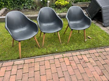 Gratis 3 stoelen