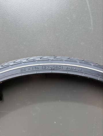 Nieuw buitenband 26x1 3/8 (37-590)