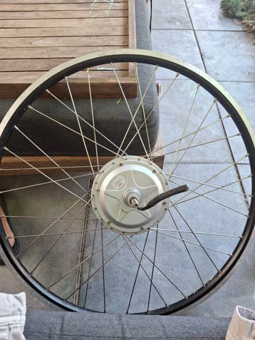 Ion koga , batavus, sparta gazelle achterwiel met motor