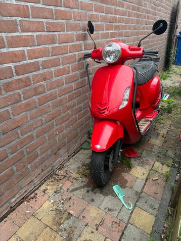 Rode Scooter -