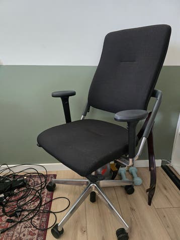 Gratis Zwarte Bureaustoel - Ergonomisch en Comfortabel