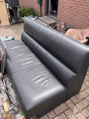 Gratis: Vintage driezitsbank van zwart leer (jaren '70)