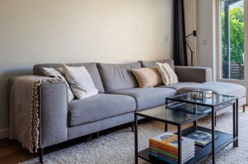 Pronto Wonen 4-zitsbank met hocker