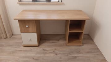Bureau met 2 kastjes en opbergruimte - Zeer goede staat