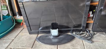 Twee TV's gratis af te halen (zonder afstandsbediening)