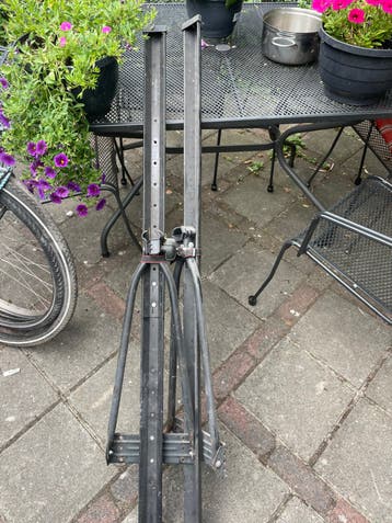 Gratis rek voor fietsen op de auto