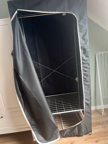 Kledingkast/Opbergkast - Zwart textiel met rits