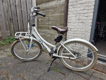Opknapfietsje meisjes Batavus Diva 24 inch