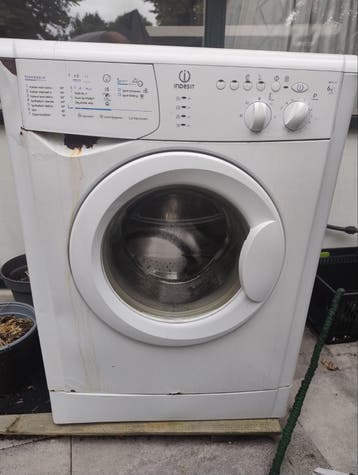 Gratis af te halen: Oude Indesit wasmachine