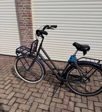 Dames stadsfiets met versnellingen en nieuwe achterband