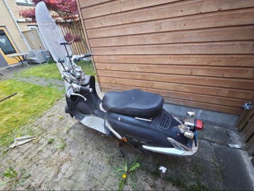 GRATIS Retro Scooter Turbho FG-50