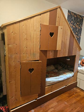 Speelhuis kinderbed
