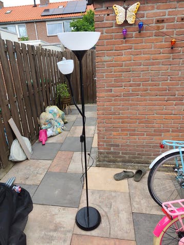 Zwarte vloerlamp met leeslamp - Gebruikt