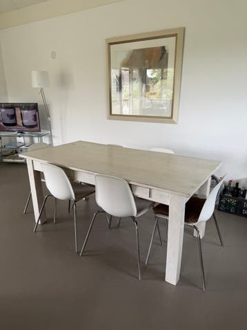 Gratis ophalen - eettafel plus zes stoelen
