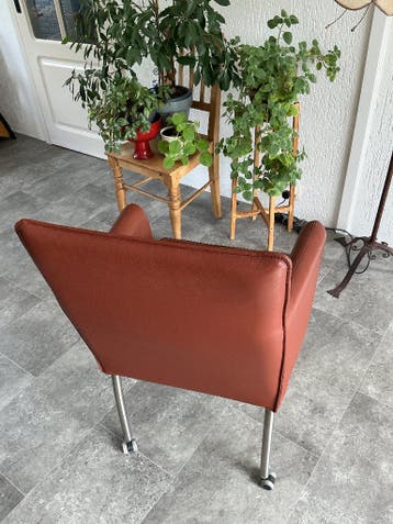 Eetkamer stoelen- leer- cognac kleur