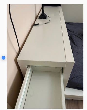 IKEA malmbed walnoot achterwand en nachtkastjes GRATIS!