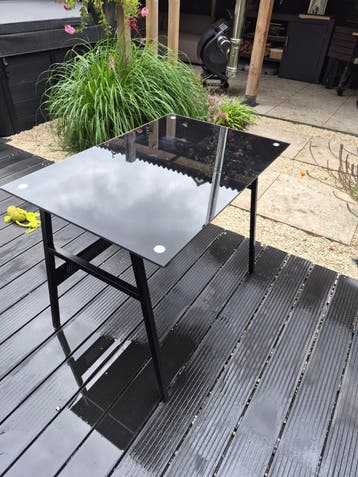 Glazen bureautafel met metalen frame (65x100 cm)