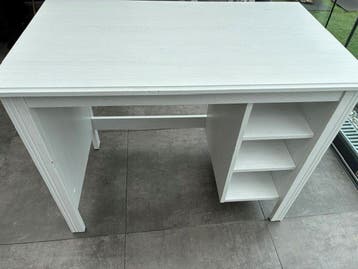 Bureau met stoel