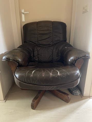 bruine leren fauteuil