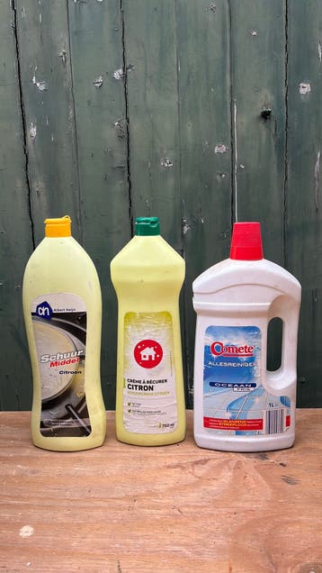 Schuurmiddel (2x) en allesreiniger