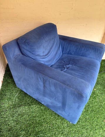 Comfortabele blauwe fauteuil