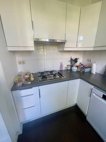 Gratis keuken-Op de 1e verdieping-Geen oven!