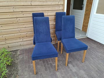 Gratis 4 stoelen