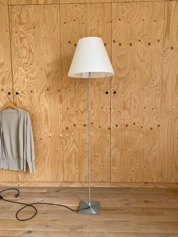 Design staande lamp Costanza werkt niet goed