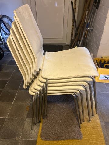 Set van 6 stapelbare stoelen - Gebruikt
