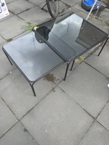 Set van 2 glazen salontafels, zwart metaal