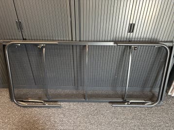 Gratis af te halen: Logeer bed 80 x 200 met inklapbare poten