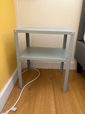 GRATIS ikea nachtkastjes bijzettafel knarrevik tweemaal