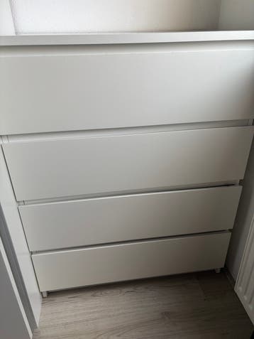 Gratis MALM kast 4 lades wit