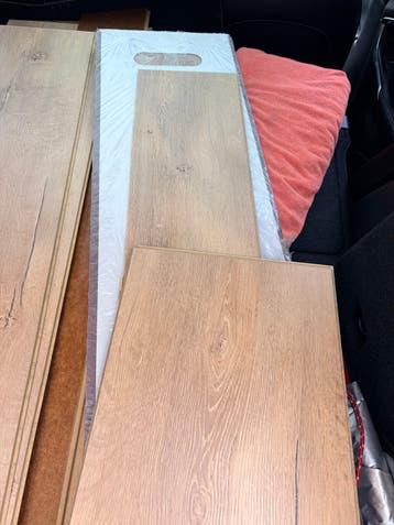Laminaat brede planken - 3 losse + 1 vol pak