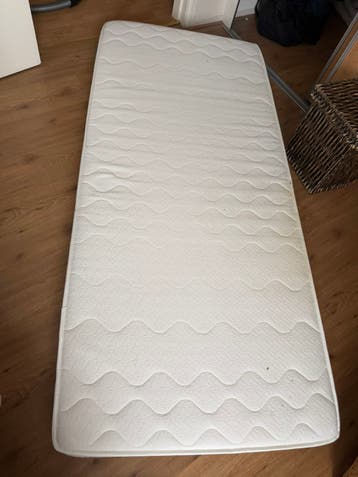 Eenpersoonbed