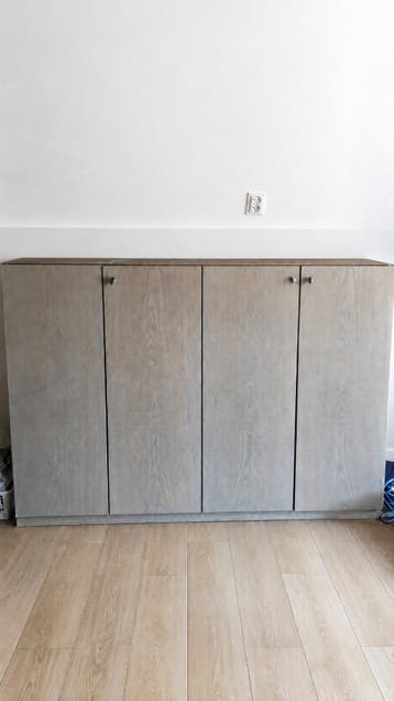 Kast uit 1 stuk - 160x115x40 cm