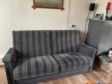 Bankstel en twee stoelen