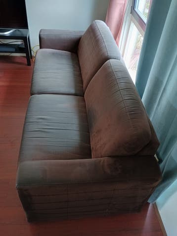 Gratis af te halen bruine velours 3-persoons bank.
