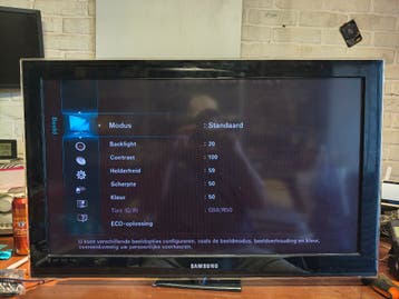 Samsung 32 inch tv met 4 HDMI gratis