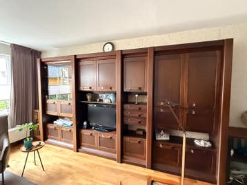 Gratis Prachtige Mahoniehouten kast