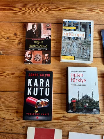 Turkse boeken - Türkçe kitaplar - Gratis ophalen Amsterdam