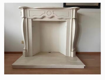Decoratieve hout haardmantel (gratis , moet weg)