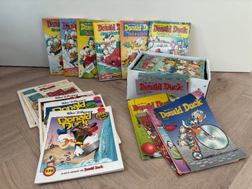 Grote Collectie Donald Duck - Vakantieboeken en Albums