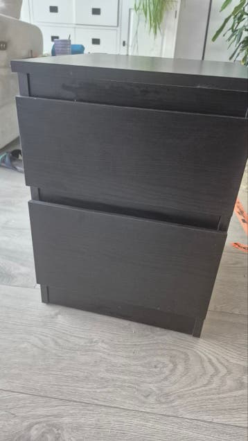 Ladenkast/nachtkastje zwart met bruine nerf, 2 laden