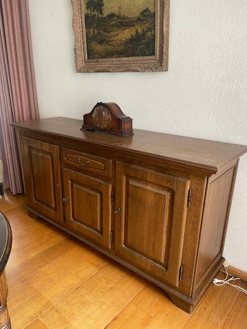 Eikenhouten dressoir